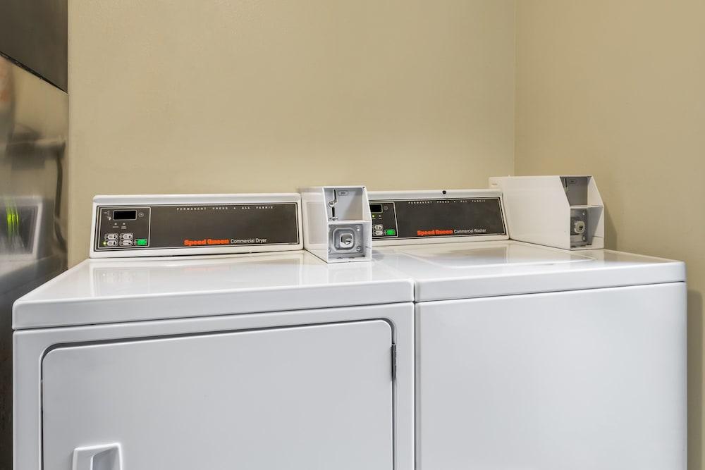 Midtown Inn & Suites Albuquerque Bagian luar foto