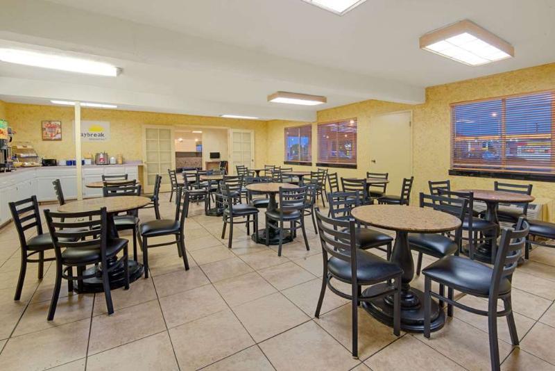 Midtown Inn & Suites Albuquerque Bagian luar foto